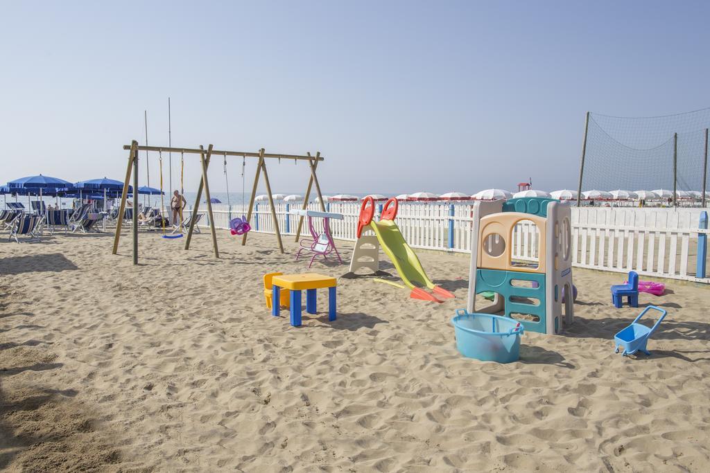 Hotel Capo Circeo Centro Benessere & Padel San Felice Circeo Eksteriør bilde
