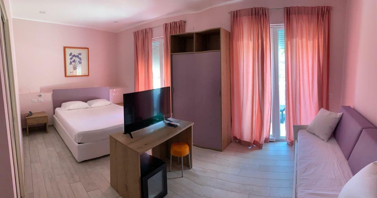 Hotel Capo Circeo Centro Benessere & Padel San Felice Circeo Eksteriør bilde